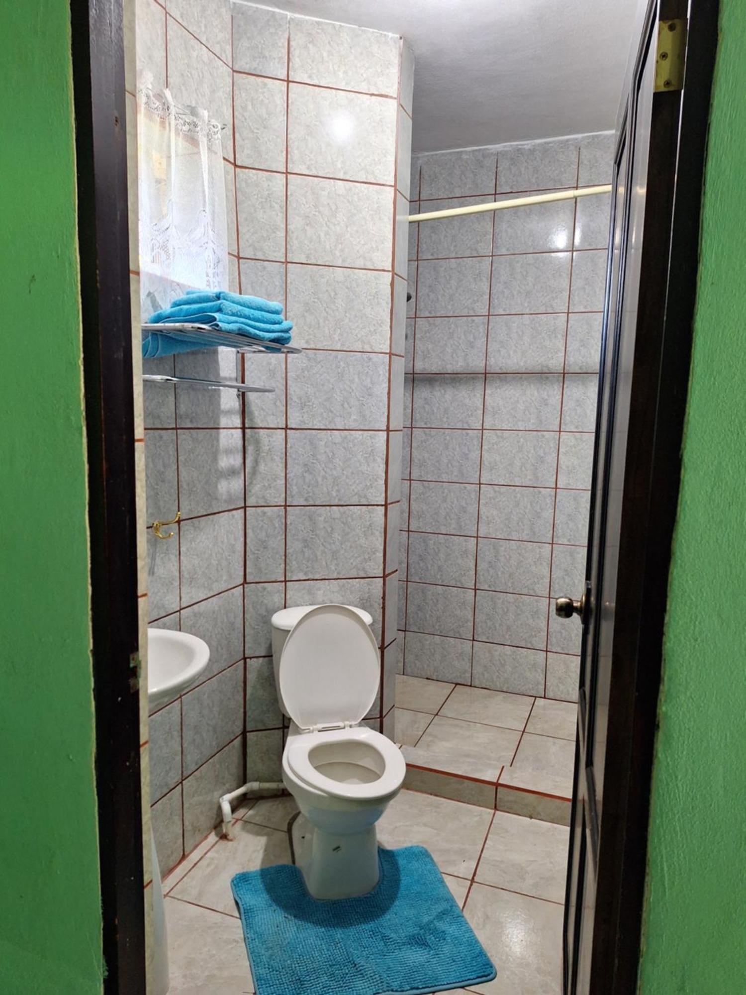 La Tica Aparthotel Horquetas Luaran gambar